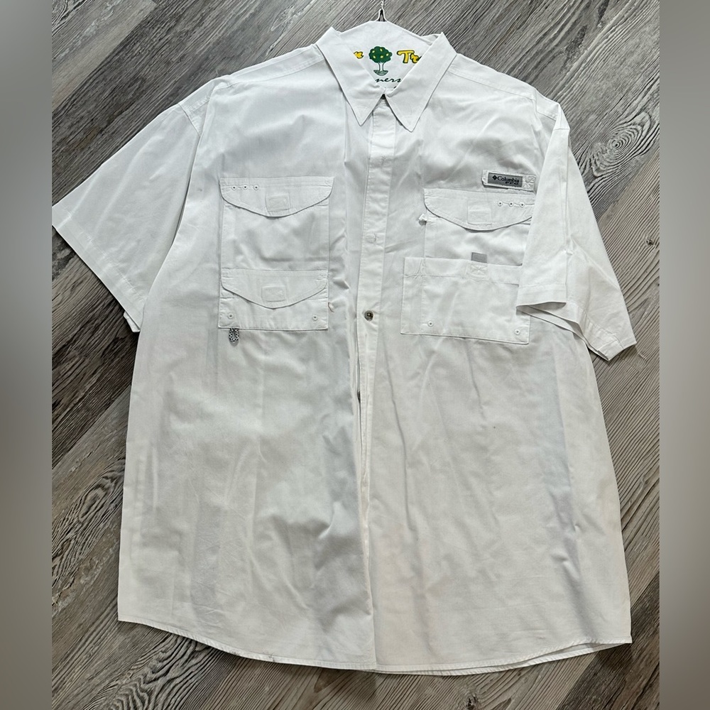 Men’s Columbia fishing shirt